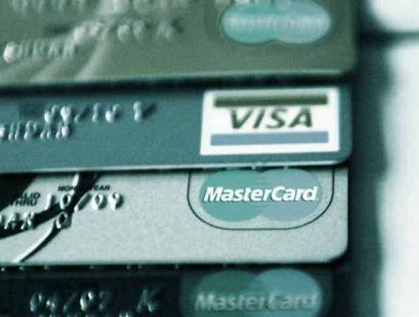 Fraude en los sistemas de pago de instituciones financieras y otras clasificaciones de fraude bancario